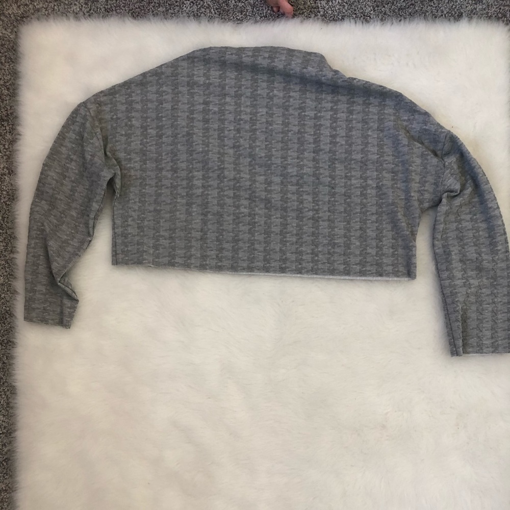 Cropped sweater